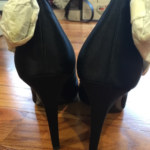 Heels - Picture 5 of 5